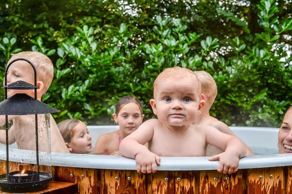 Eerste keer naar een vakantiepark met een baby: 10 onmisbare tips voor een zorgeloze vakantie